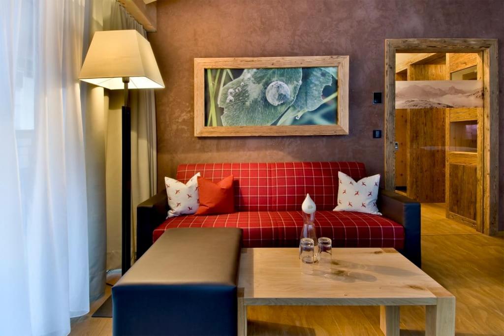 Pete Alpine Boutique Hotel - Klein Und Fein - Private Spa Suiten Und Zimmer St. Anton am Arlberg Zewnętrze zdjęcie