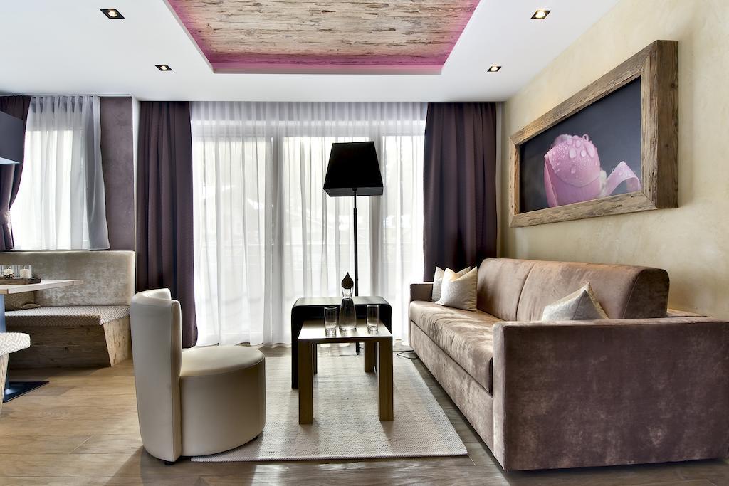 Pete Alpine Boutique Hotel - Klein Und Fein - Private Spa Suiten Und Zimmer St. Anton am Arlberg Pokój zdjęcie