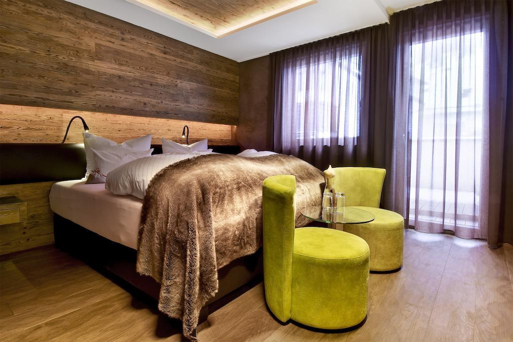 Pete Alpine Boutique Hotel - Klein Und Fein - Private Spa Suiten Und Zimmer St. Anton am Arlberg Pokój zdjęcie