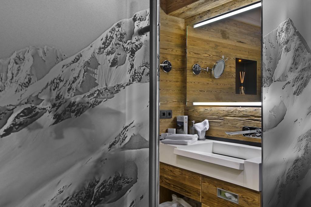 Pete Alpine Boutique Hotel - Klein Und Fein - Private Spa Suiten Und Zimmer St. Anton am Arlberg Pokój zdjęcie